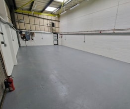 Limberline Spur, Portsmouth to rent Interior Photo- Image 1 of 2