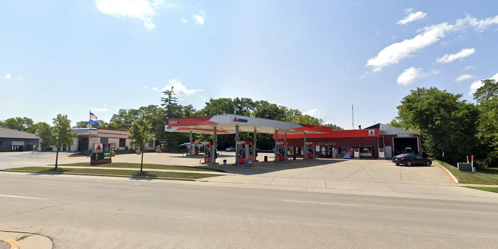 17871 Janesville Rd, Muskego, WI for sale - Building Photo - Image 2 of 7