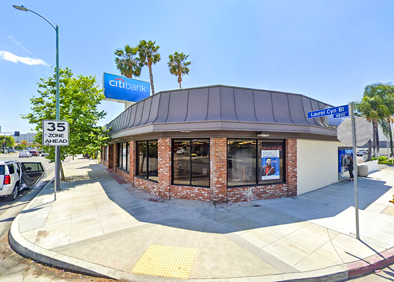 4821 Laurel Canyon Blvd, Valley Village, CA for sale - Building Photo - Image 2 of 3