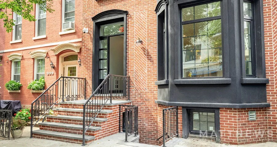 1001 Lorimer St, Brooklyn, NY for sale Primary Photo- Image 1 of 1