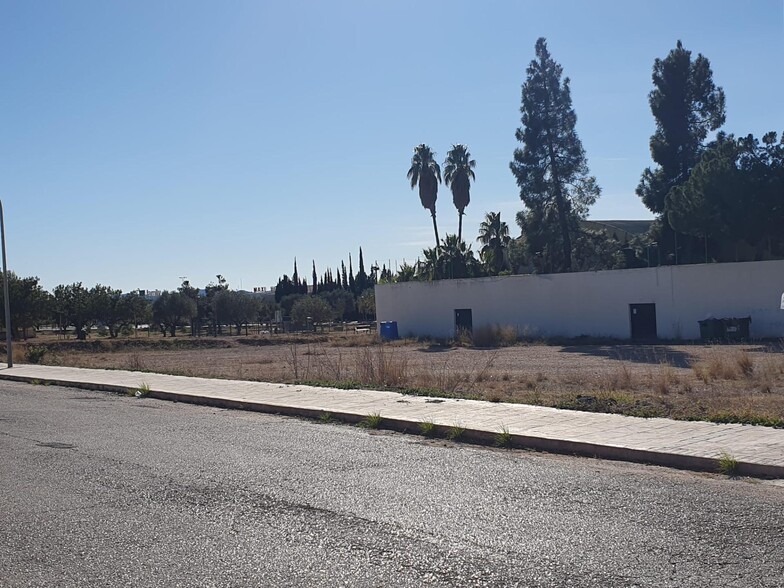 Land in València, Valencia for sale - Primary Photo - Image 1 of 7