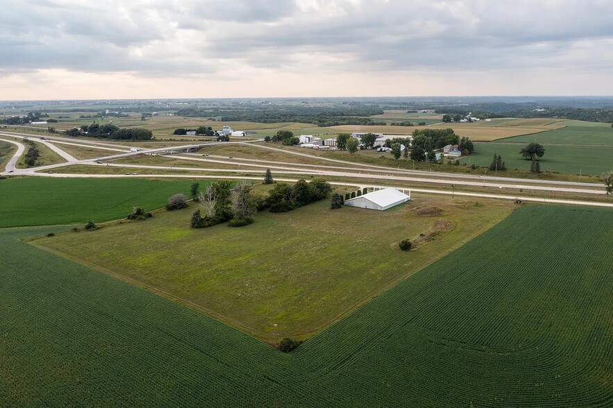 27209 Wilson Frontage dr, Winona, MN for rent - Aerial - Image 1 of 8