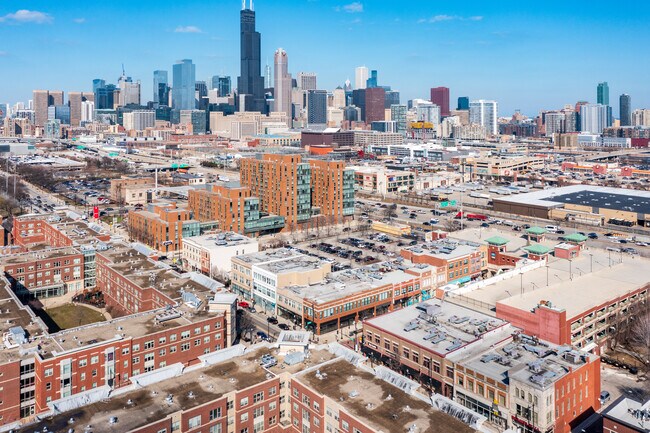 More details for 1252-1322 S Halsted St, Chicago, IL - Retail to Rent