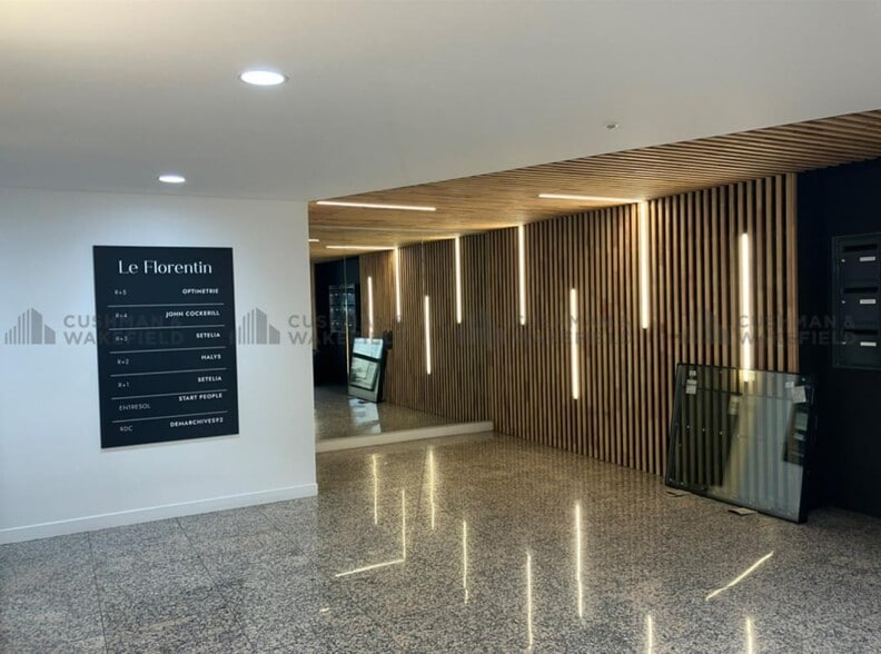 16 Rue Jean Jacques Rousseau, Issy-les-Moulineaux to rent - Building Photo - Image 1 of 24