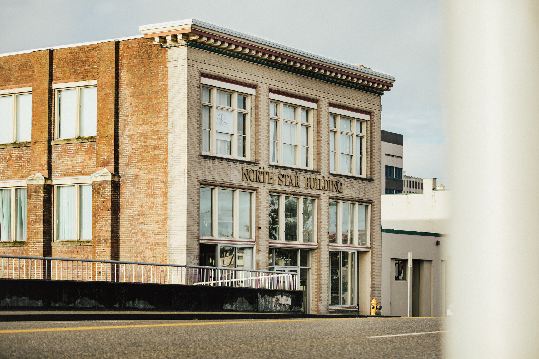 2210 Hewitt Ave, Everett, WA for rent Building Photo- Image 1 of 9