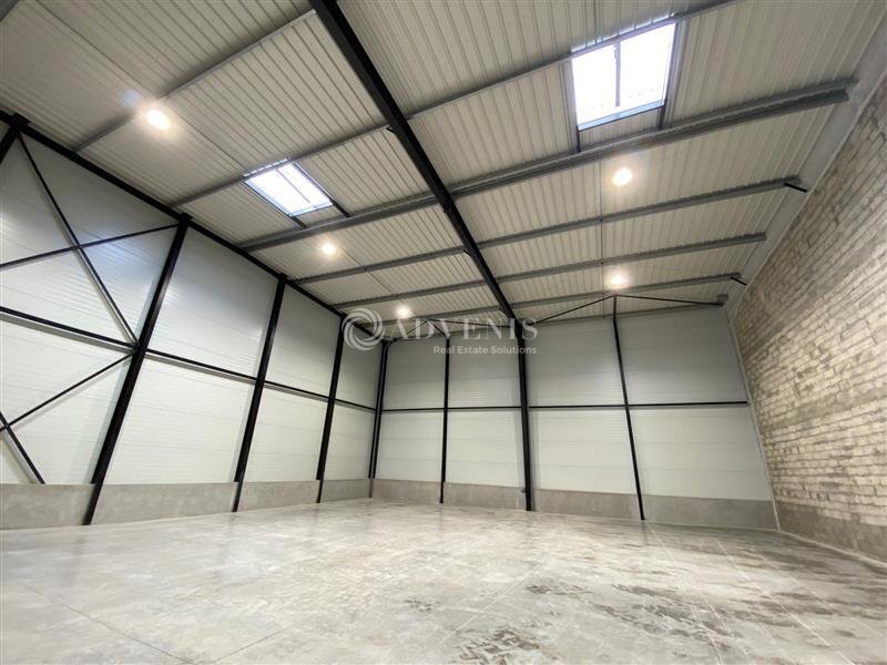 Light Industrial in Les Pavillons-sous-Bois to rent Interior Photo- Image 1 of 7