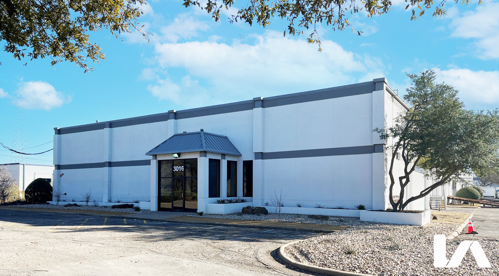 3016-3030 E Avenue E, Arlington, TX for rent - Building Photo - Image 1 of 8