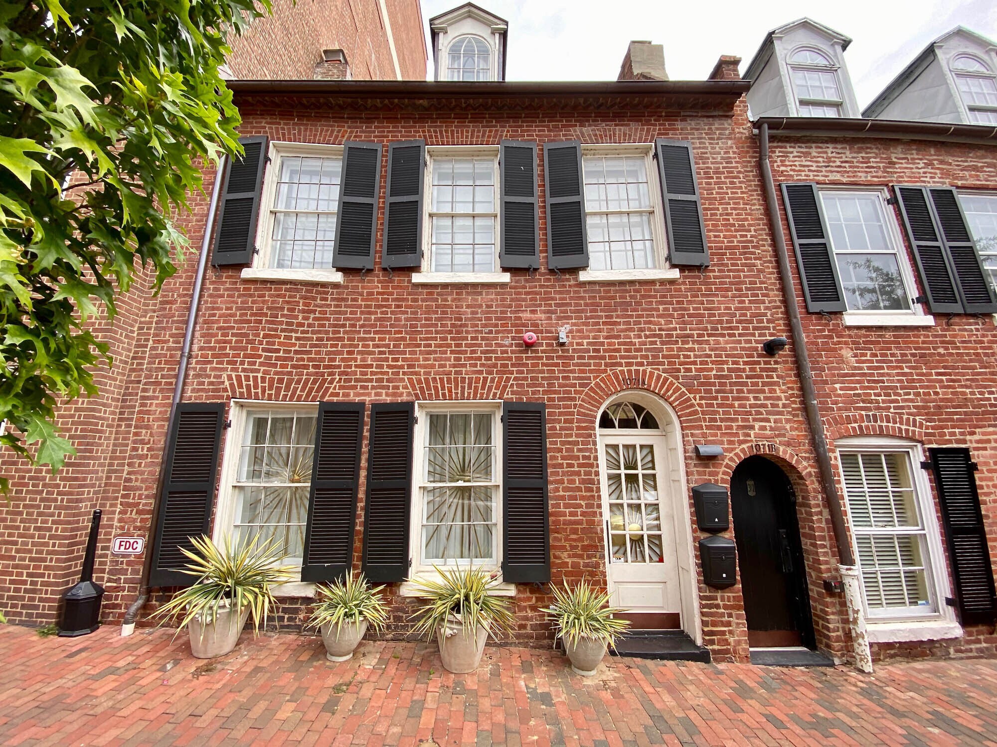 1071 Thomas Jefferson St NW, Washington, DC for sale Building Photo- Image 1 of 1