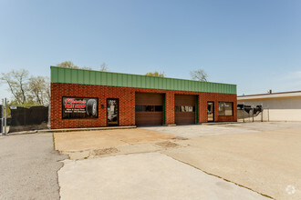 304 N 2nd St, Clarksville, TN for sale Primary Photo- Image 1 of 1