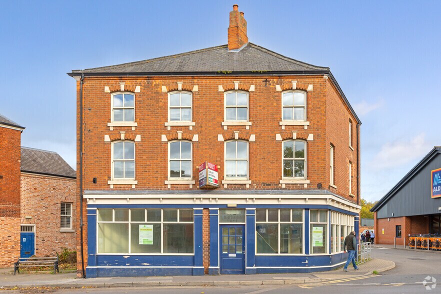 87 Carolgate, Retford to rent - Primary Photo - Image 1 of 2