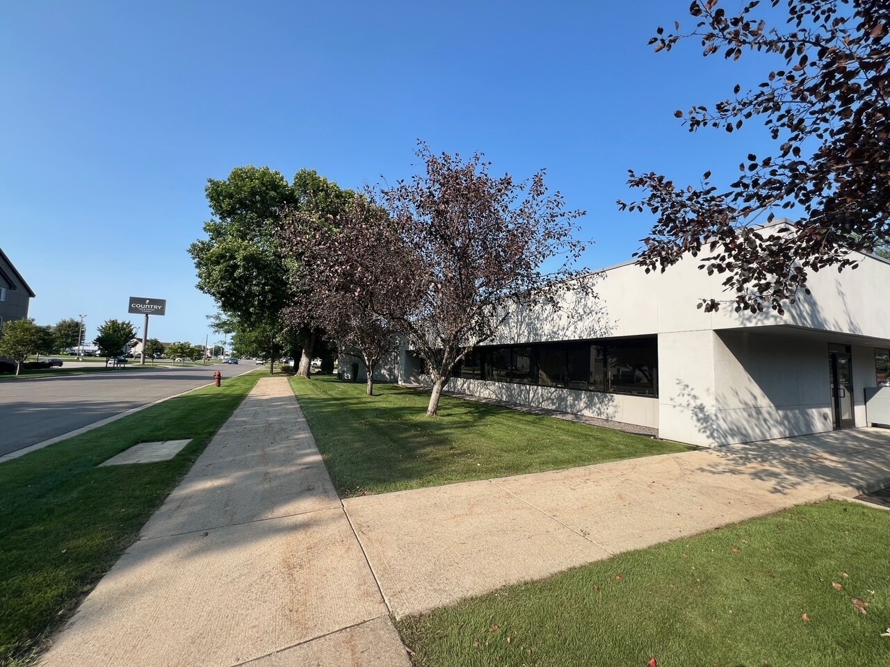 220 Park Ave S, Saint Cloud, MN to rent Building Photo- Image 1 of 30