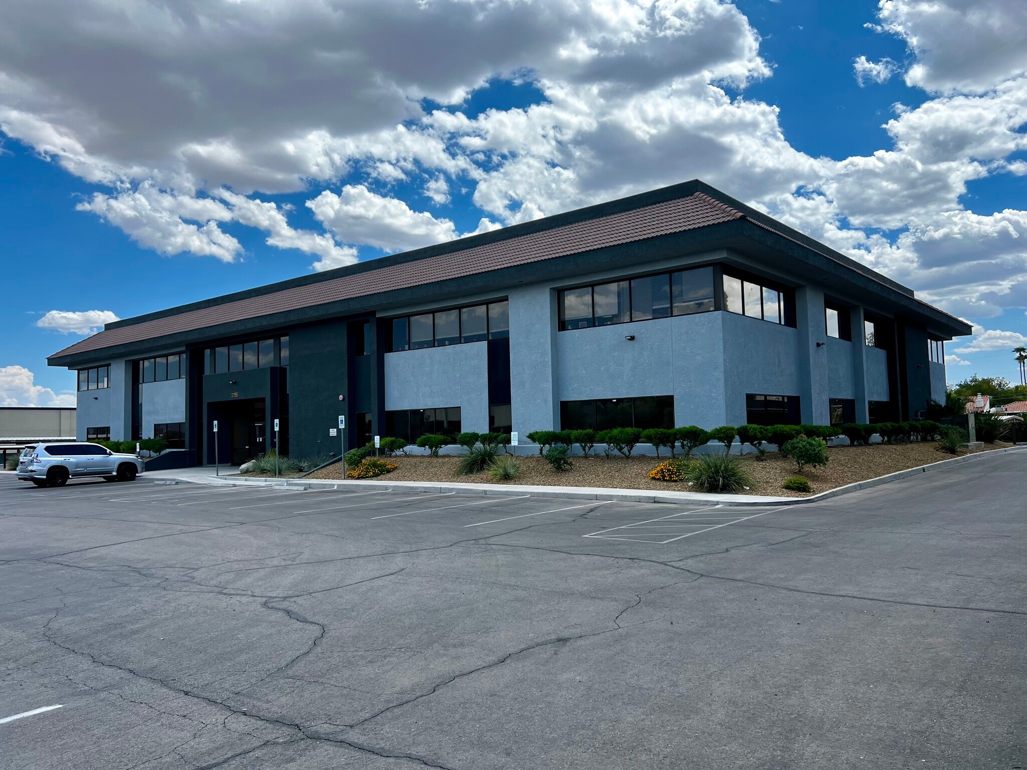 2755-2795 E Desert Inn Rd, Las Vegas, NV to rent Interior Photo- Image 1 of 14