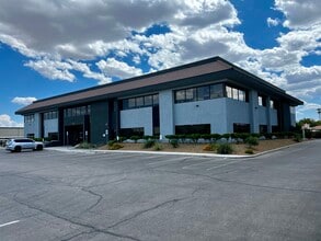 2755-2795 E Desert Inn Rd, Las Vegas, NV to rent Interior Photo- Image 1 of 14