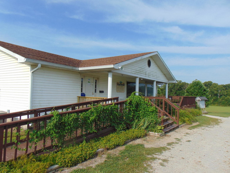 7543 Country Club Ln, Houston, MO for sale - Primary Photo - Image 1 of 1