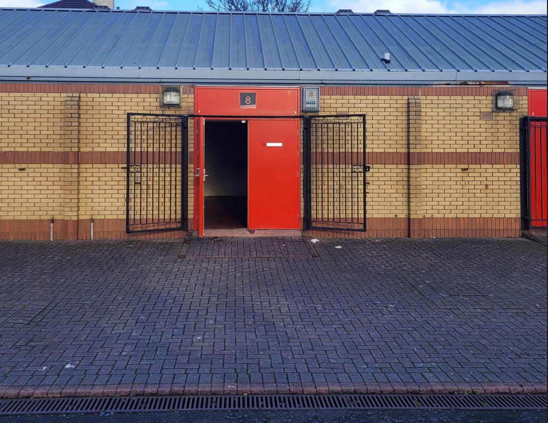 106 Barloch St, Glasgow to rent Building Photo- Image 1 of 2