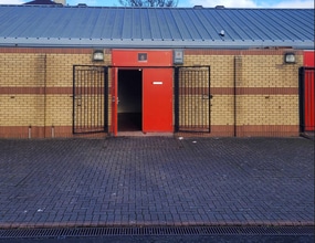 106 Barloch St, Glasgow to rent Building Photo- Image 1 of 2