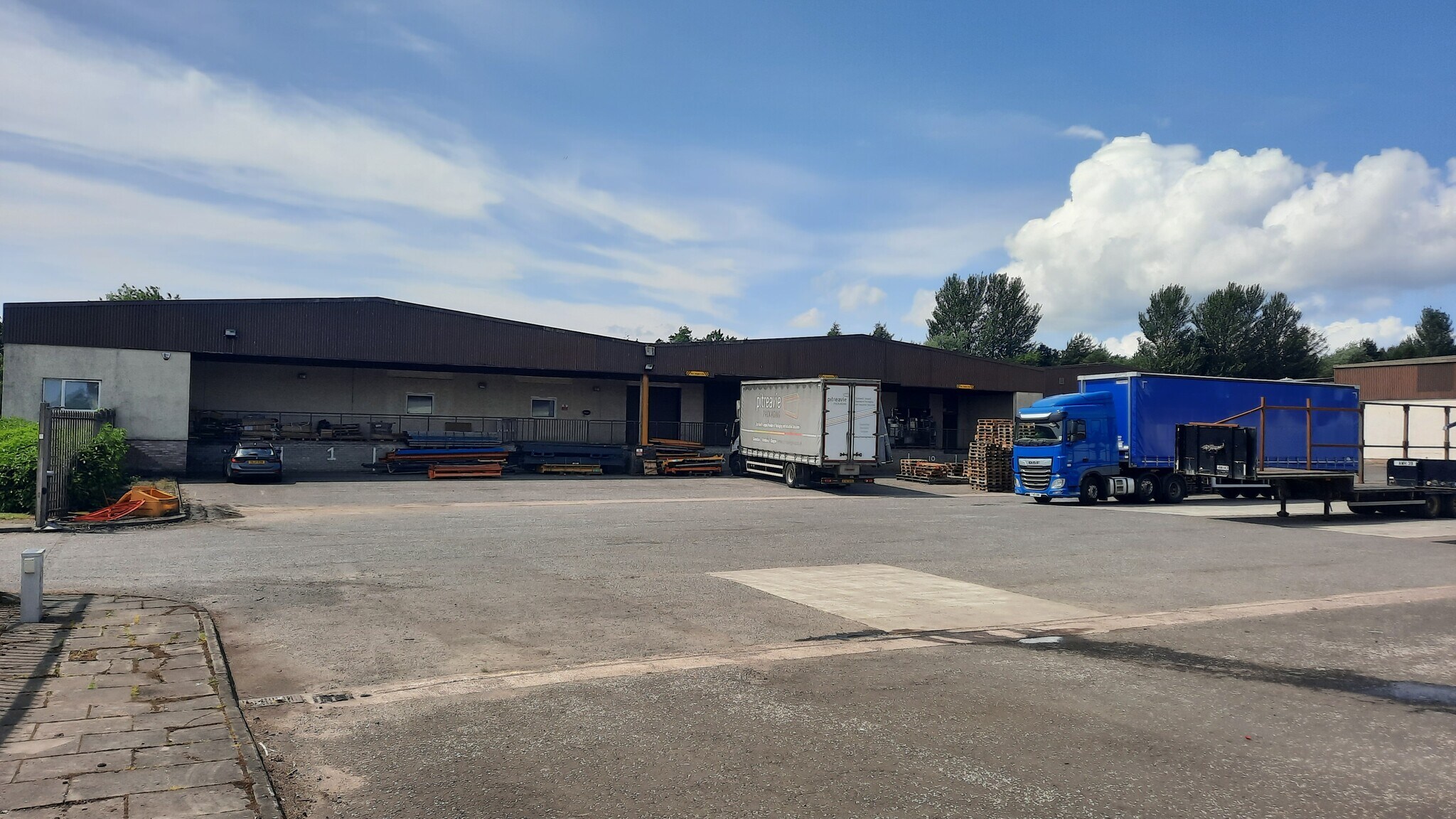 Ashely Rd, Glenrothes for sale Building Photo- Image 1 of 1