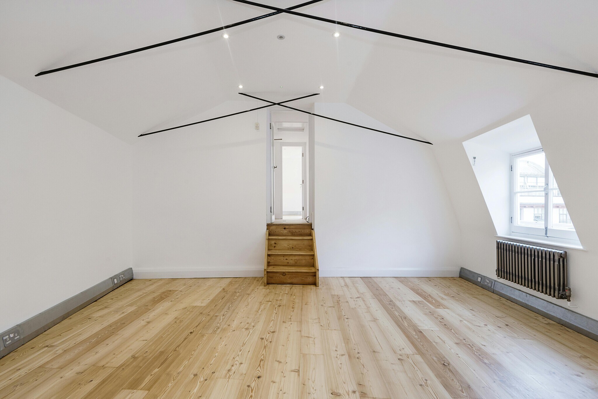 5a Cowcross St, London for sale Interior Photo- Image 1 of 1