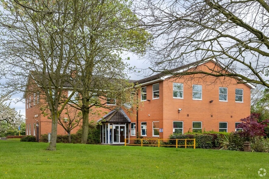 120 Newport Rd, Stafford to rent - Building Photo - Image 1 of 2