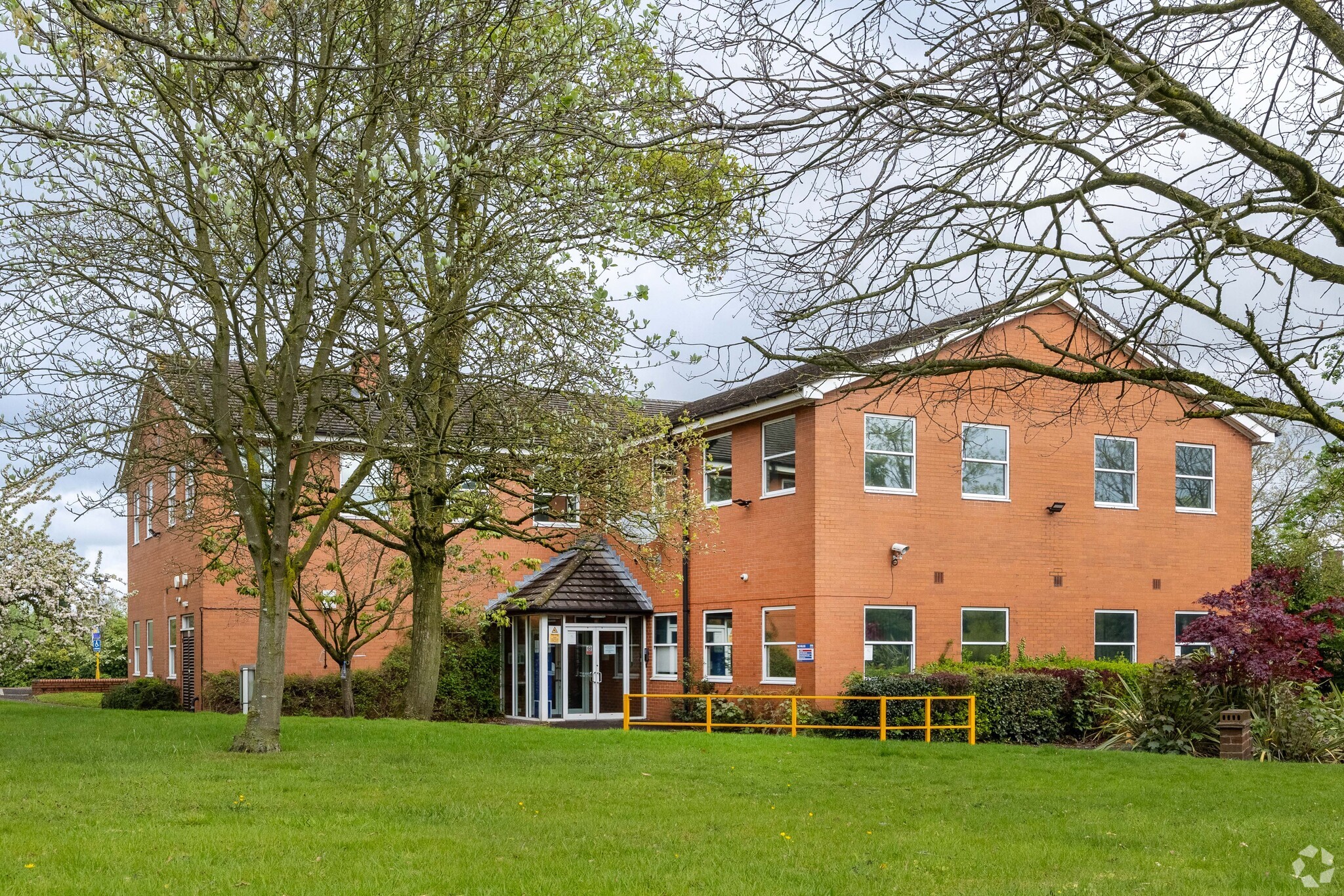 120 Newport Rd, Stafford to rent Building Photo- Image 1 of 3