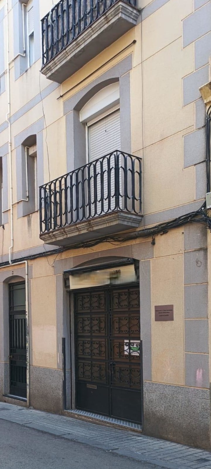 Retail in Barcelona, Barcelona to rent Building Photo- Image 1 of 9