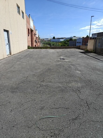 Industrial in Sant Esteve Sesrovires, Barcelona to rent - Building Photo - Image 3 of 20