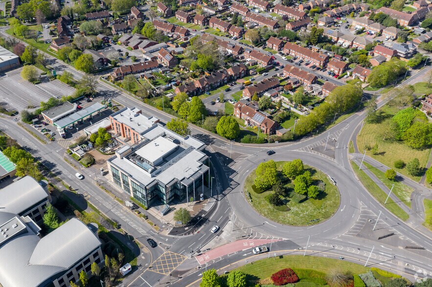 Wokingham Rd, Bracknell for sale - Aerial - Image 1 of 1