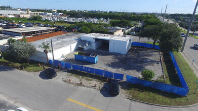 2090 Powerline Rd, Pompano Beach, FL for rent Building Photo- Image 1 of 4