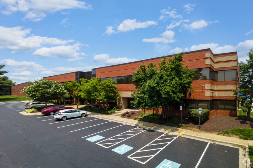 4221 Forbes Blvd, Lanham, MD for rent - Building Photo - Image 1 of 12