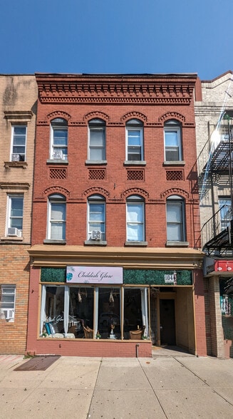 1044 Broadway, Bayonne, NJ for sale - Building Photo - Image 1 of 17