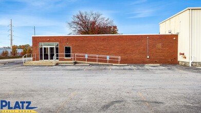 8401 Southern Blvd, Boardman, OH for rent Building Photo- Image 1 of 16