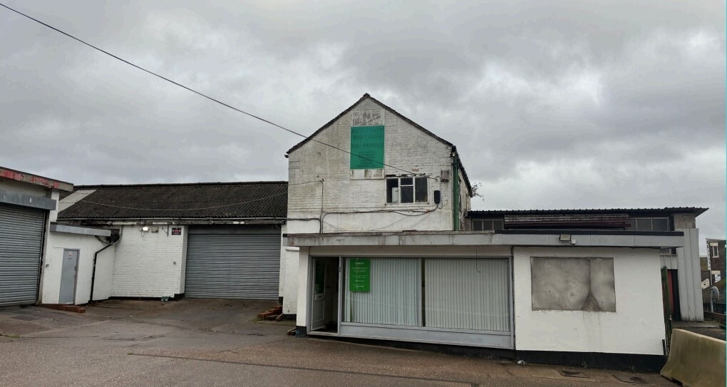 56 Hartshill Rd, Stoke On Trent to rent Building Photo- Image 1 of 3