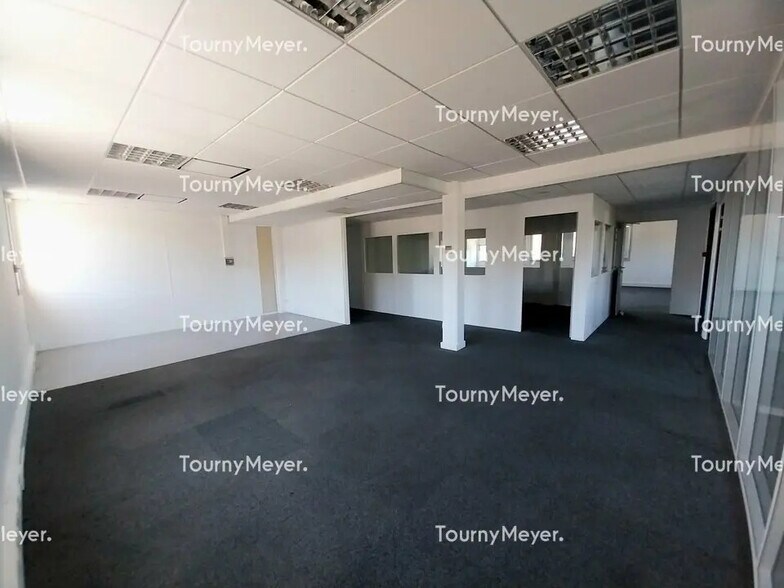 Office in Toulouse to rent - Interior Photo - Image 2 of 12