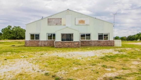 12792 17 Highway, Roby, MO for sale - Building Photo - Image 1 of 1