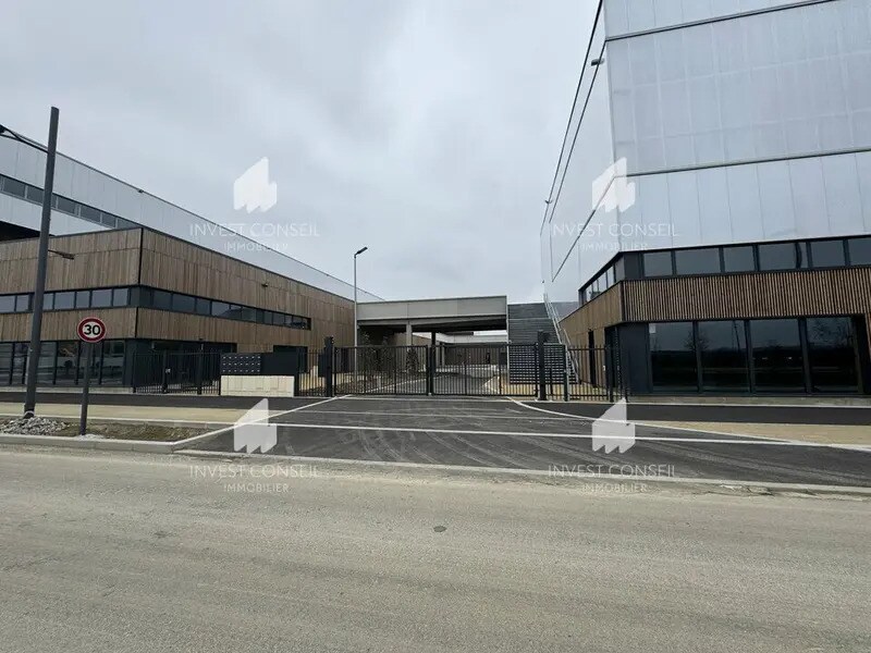 212325 Rue Du Sausset, Tremblay-en-France to rent Building Photo- Image 1 of 15