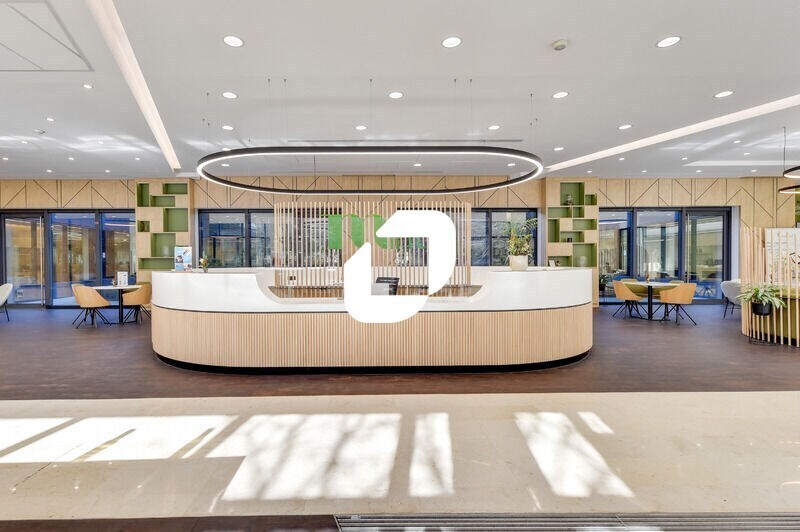 Office in Saint-Denis to rent - Building Photo - Image 3 of 14
