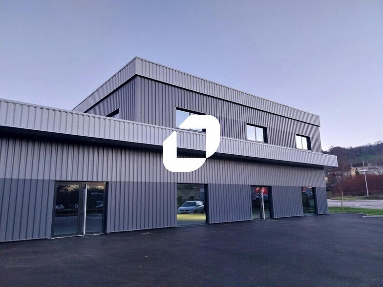 139 Rue Isaac Asimov, Bourgoin-Jallieu to rent - Building Photo - Image 1 of 21