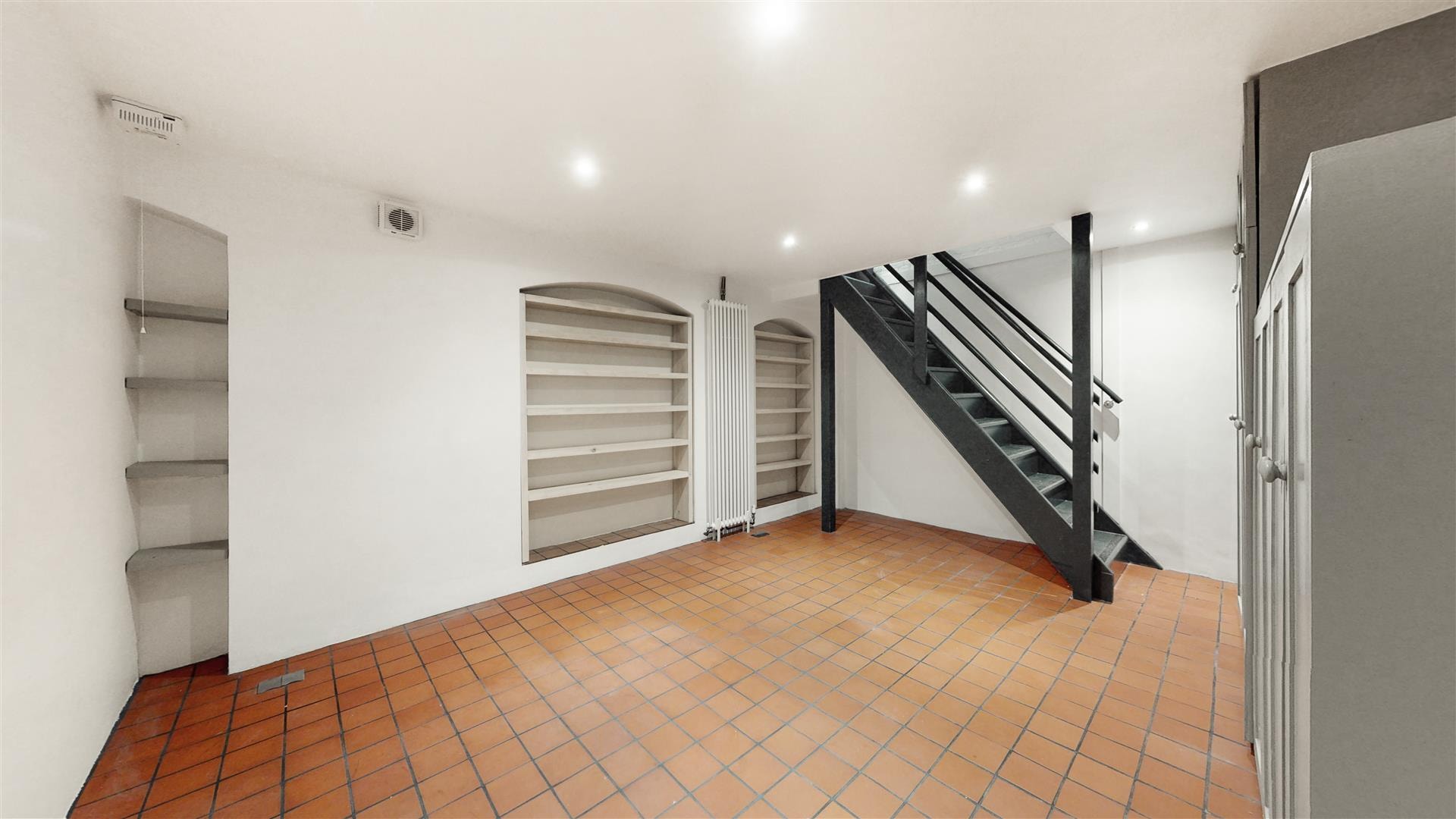 Padbury Ct, London to rent Interior Photo- Image 1 of 1