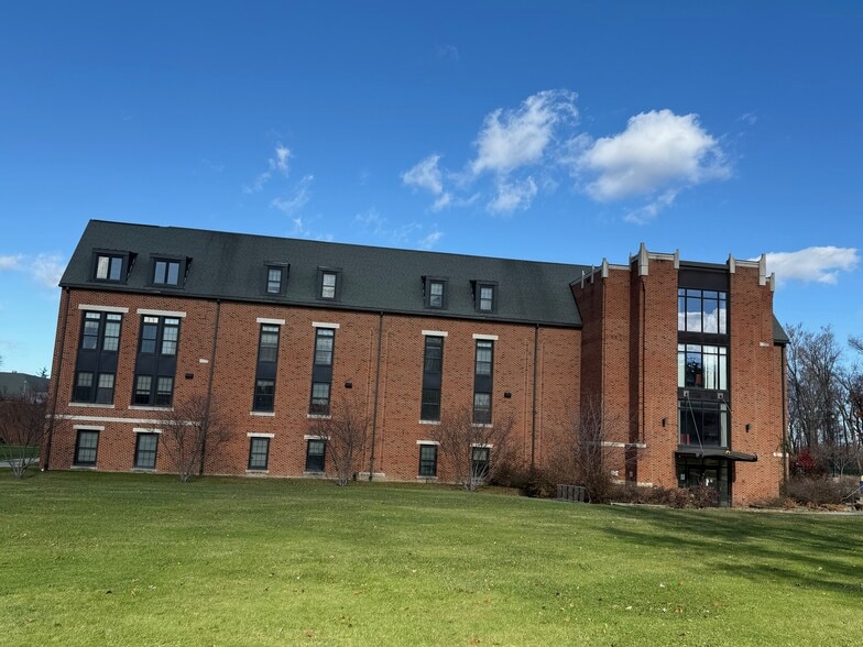 Former Campus of Notre Dame College portfolio of 11 properties for sale on LoopNet.co.uk - Building Photo - Image 2 of 19