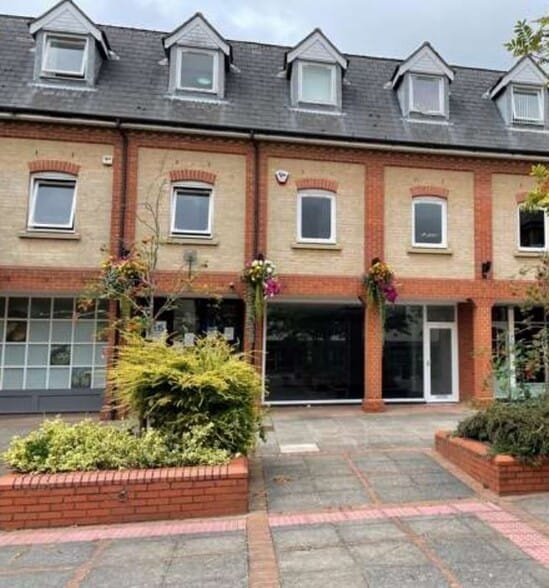 10 The Sq, Ipswich for sale - Primary Photo - Image 1 of 1