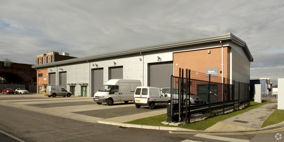 Wellington Employment Park, Liverpool for rent - Building Photo - Image 1 of 3