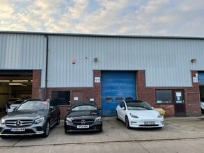 37-53 Mountney Bridge Business Park, Pevensey to rent Building Photo- Image 1 of 3