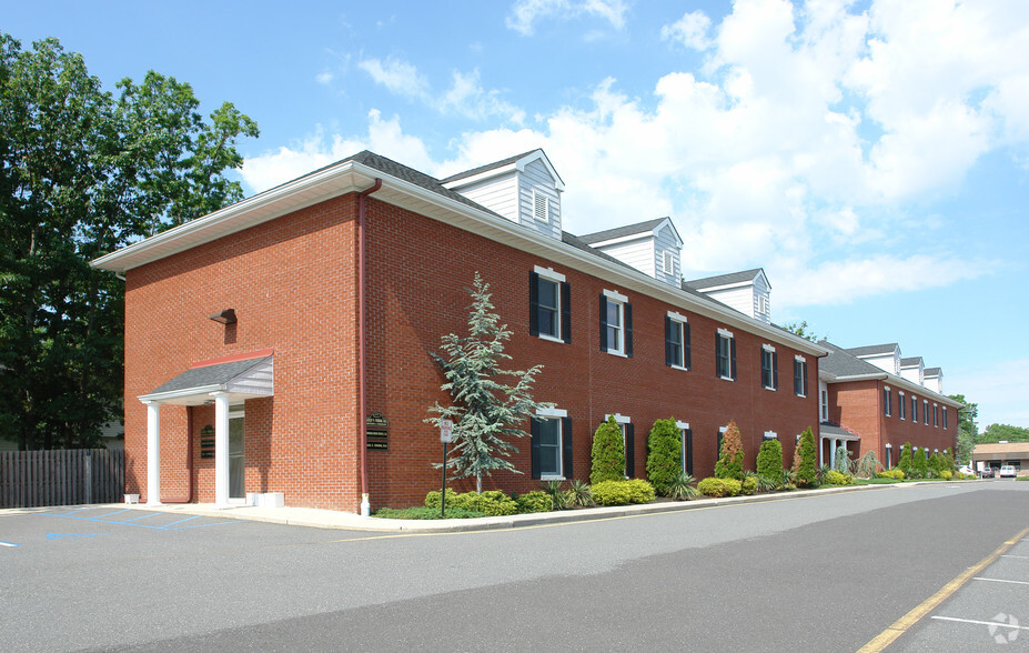 833 Lacey Rd, Forked River, NJ for sale - Primary Photo - Image 1 of 1