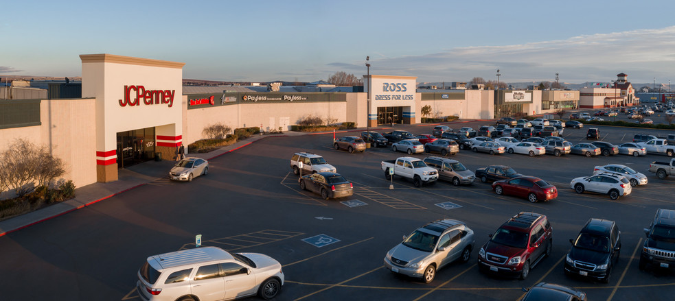 2010 Yakima Valley Hwy, Sunnyside, WA for rent - Building Photo - Image 3 of 9