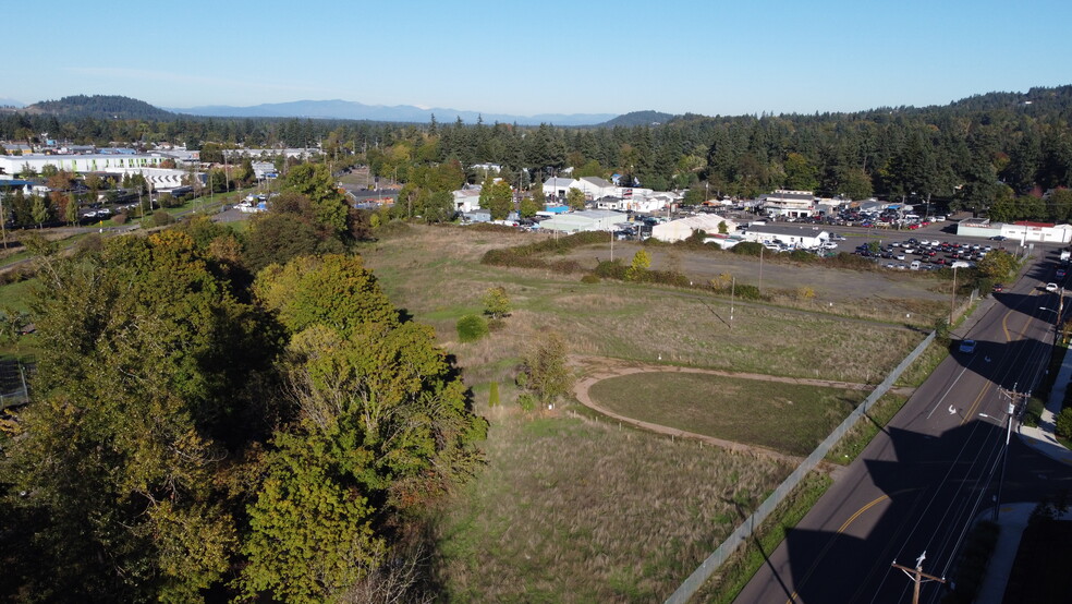 8141 SE Luther Rd, Portland, OR for sale - Building Photo - Image 2 of 3