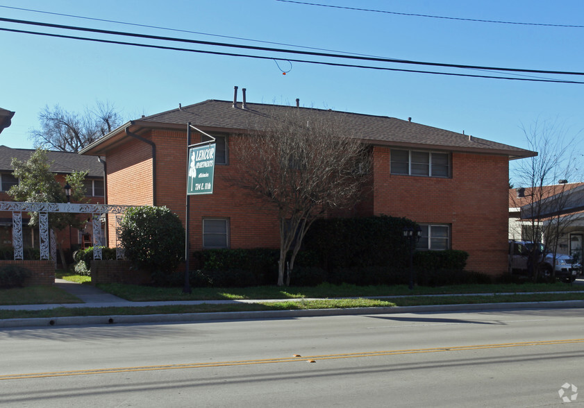 714-724 E 11th St, Houston, TX for sale - Building Photo - Image 2 of 2