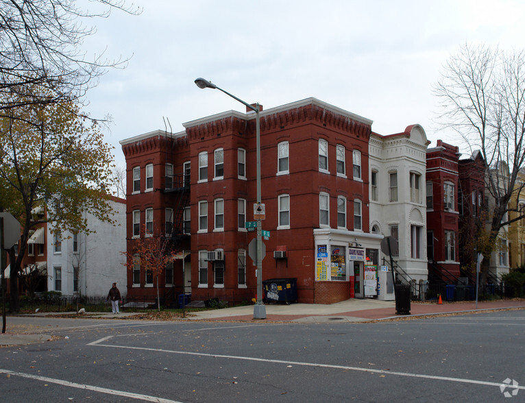 700 F St NE, Washington, DC for sale - Primary Photo - Image 1 of 1