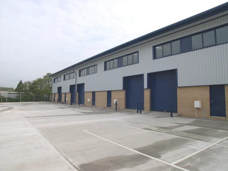 Exeter Rd, Dawlish to rent - Building Photo - Image 2 of 8