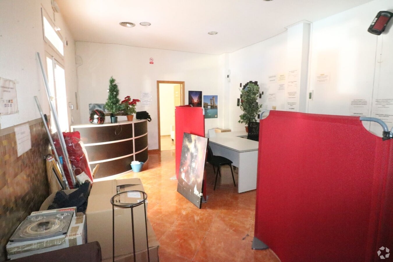 Getafe, MAD 28904 - Unit Puerta D, Esc. 2 - - Interior Photo - Image 2 of 11