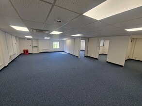 Horseshoe Rd, Reading to rent Interior Photo- Image 1 of 4